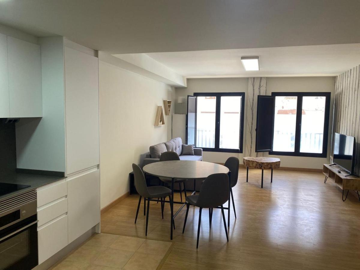 Apartamentos Palacio Azcarate Calle Calvario Эскарай Экстерьер фото