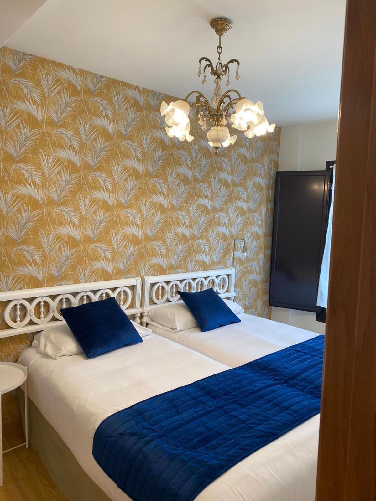 Apartamentos Palacio Azcarate Calle Calvario Эскарай Экстерьер фото